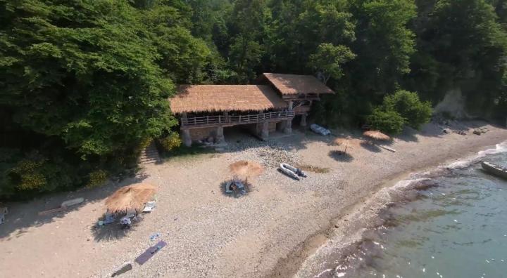 Shlypra Кемпинг Hotel Pizunda Bagian luar foto